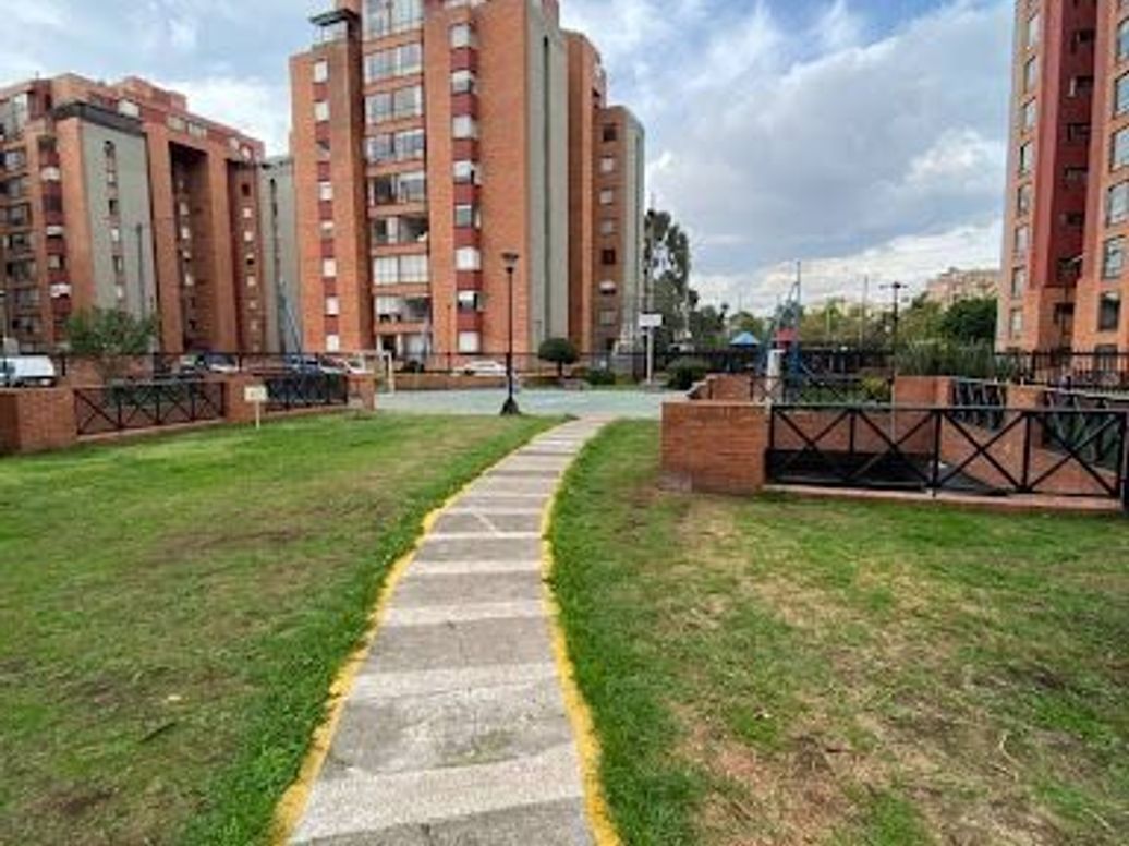 Apartamento de 4 alcobas en arriendo en Rafael Núñez, Bogotá, 79 m² · foto 5 de 20