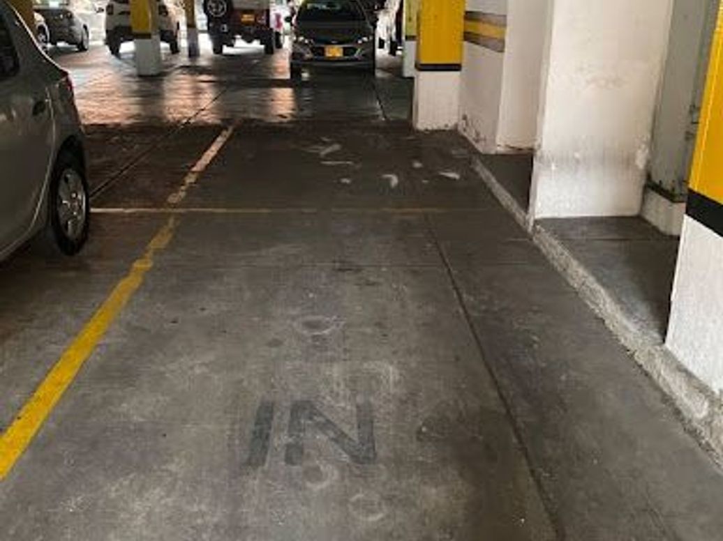 Apartamento de 4 alcobas en arriendo en Rafael Núñez, Bogotá, 79 m² · foto 6 de 20