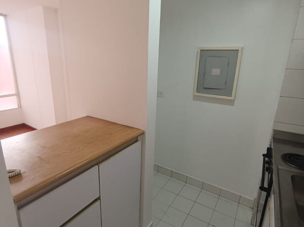 Apartaestudio en arriendo en Marly, Bogotá, 31 m² · foto 11 de 18
