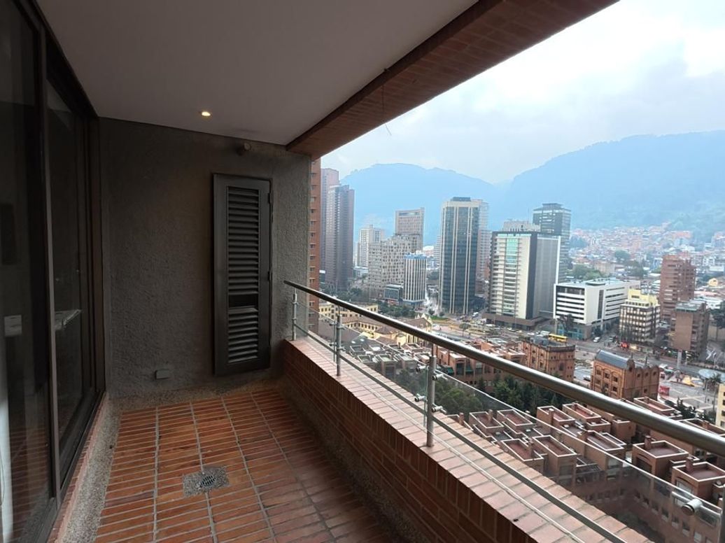Apartamento de 2 alcobas en arriendo en Samper, Bogotá, 90 m² · foto 6 de 9