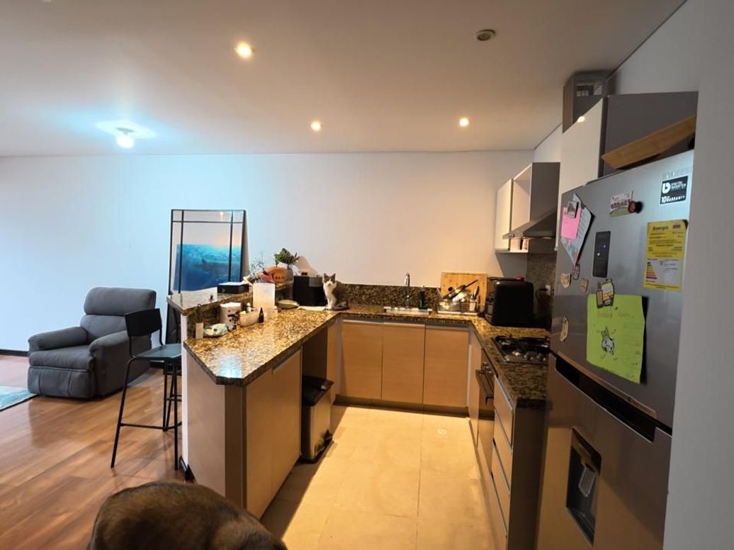 Apartamento de 2 alcobas en arriendo en Samper, Bogotá, 90 m² · foto 4 de 9
