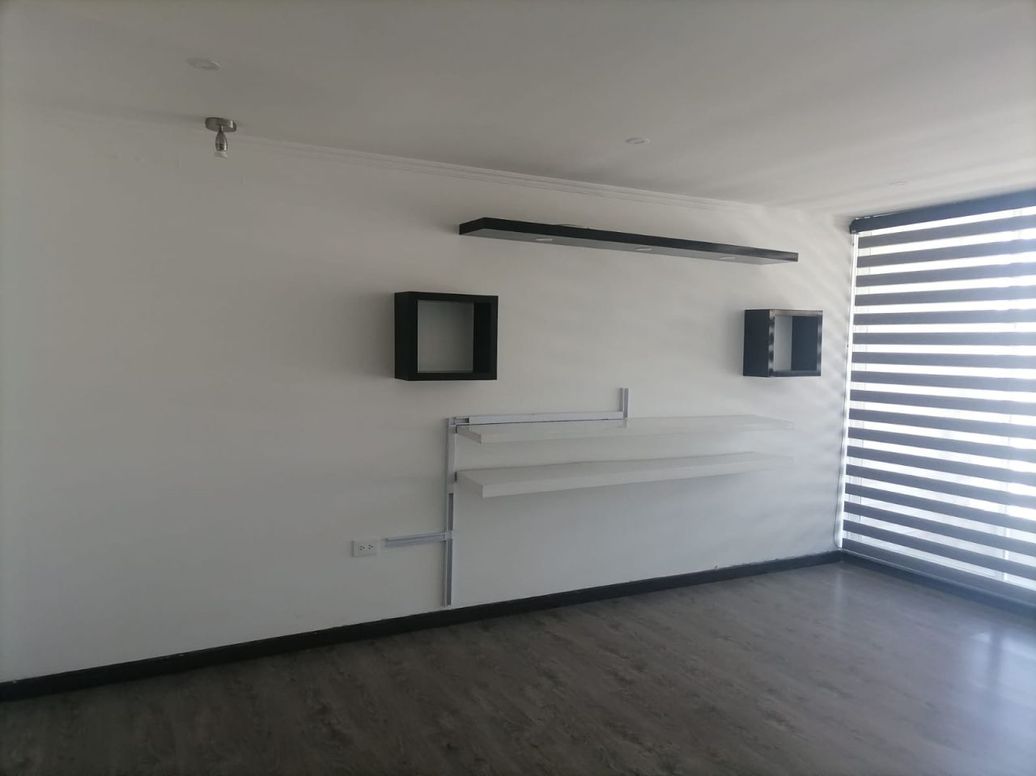 Casa de 4 alcobas en arriendo en Villa Alsacia 2, Bogotá, 230 m² · foto 2 de 17