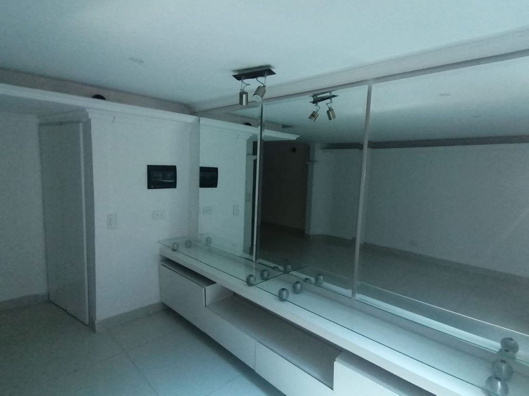 Casa de 4 alcobas en arriendo en Villa Alsacia 2, Bogotá, 230 m² · foto 11 de 17