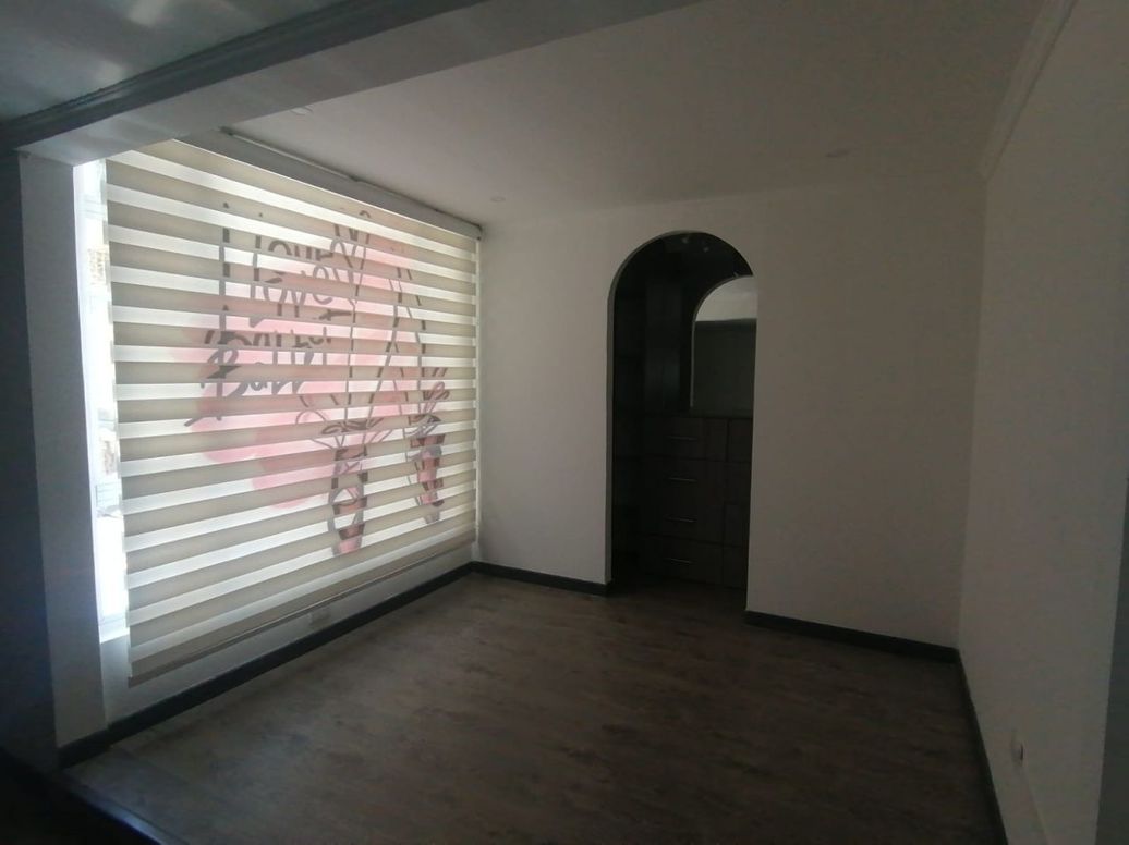 Casa de 4 alcobas en arriendo en Villa Alsacia 2, Bogotá, 230 m² · foto 7 de 17