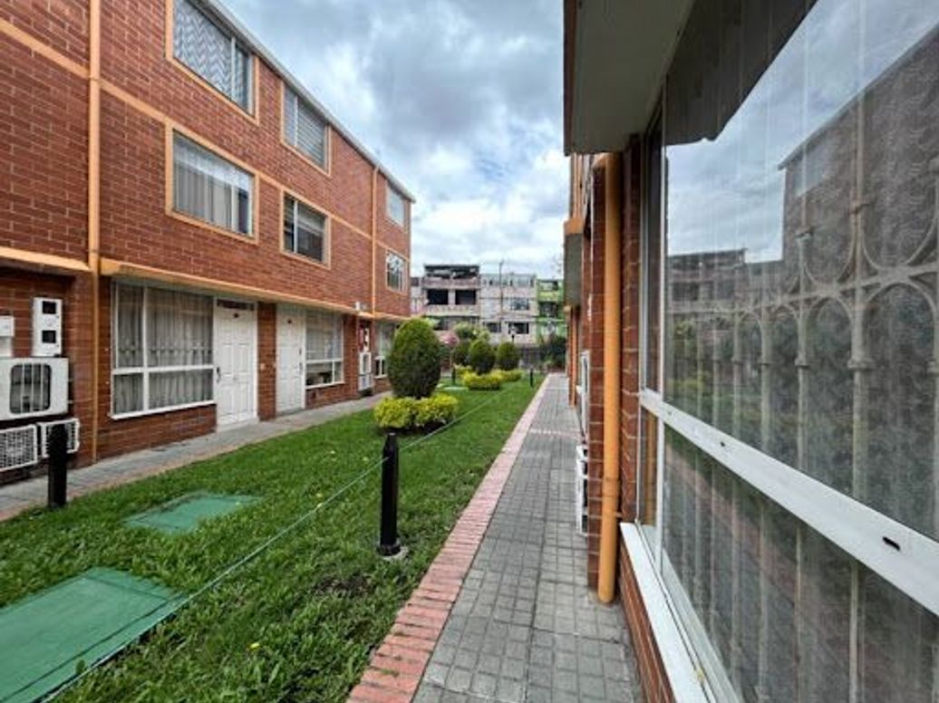 Casa de 4 alcobas en venta en Villa Luz, Bogotá, 68 m² · foto 19 de 20