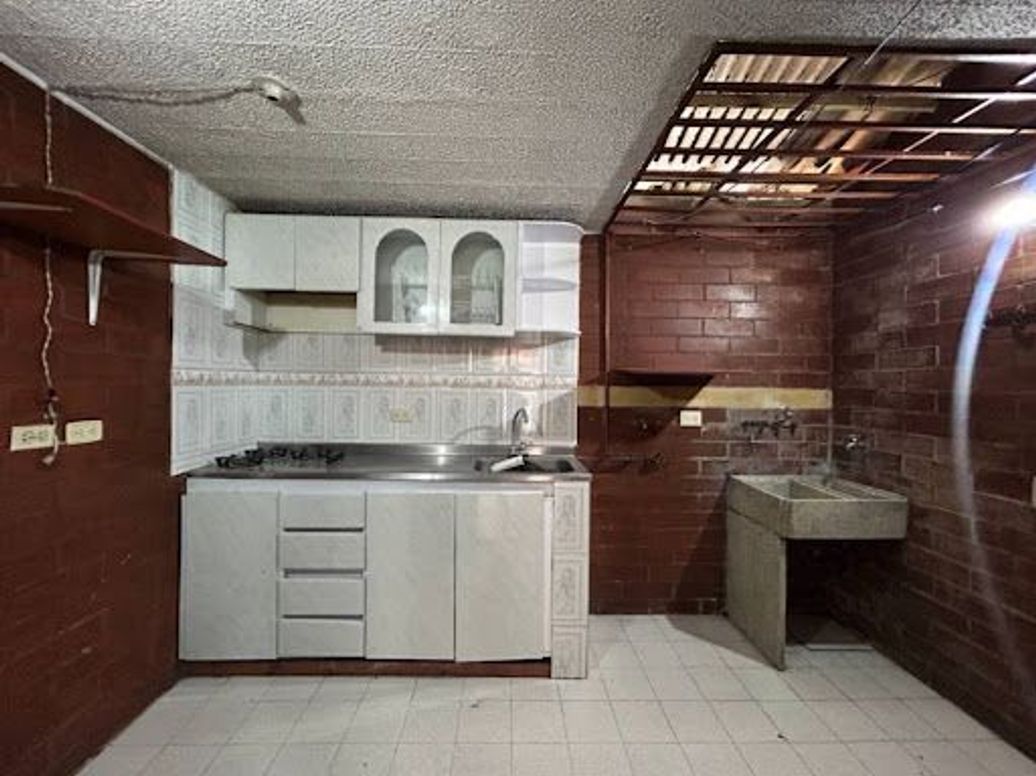 Casa de 4 alcobas en venta en Villa Luz, Bogotá, 68 m² · foto 15 de 20