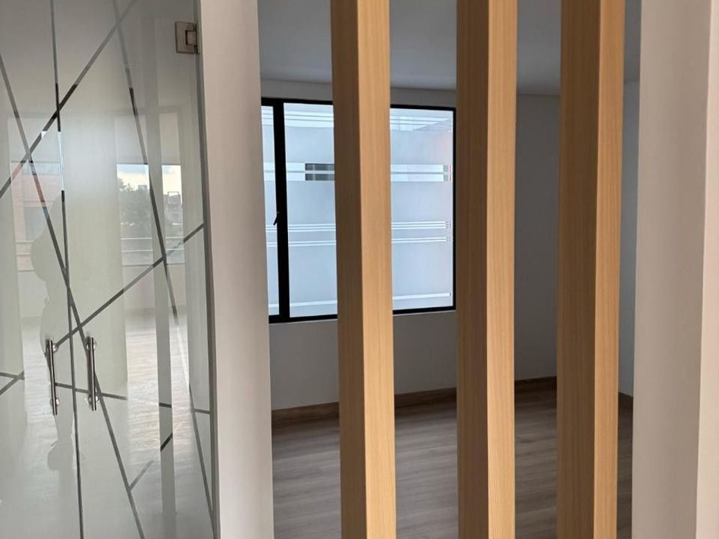 Apartamento de 3 alcobas en arriendo en Santa Barbara Occidental, Bogotá, 110 m² · foto 8 de 20