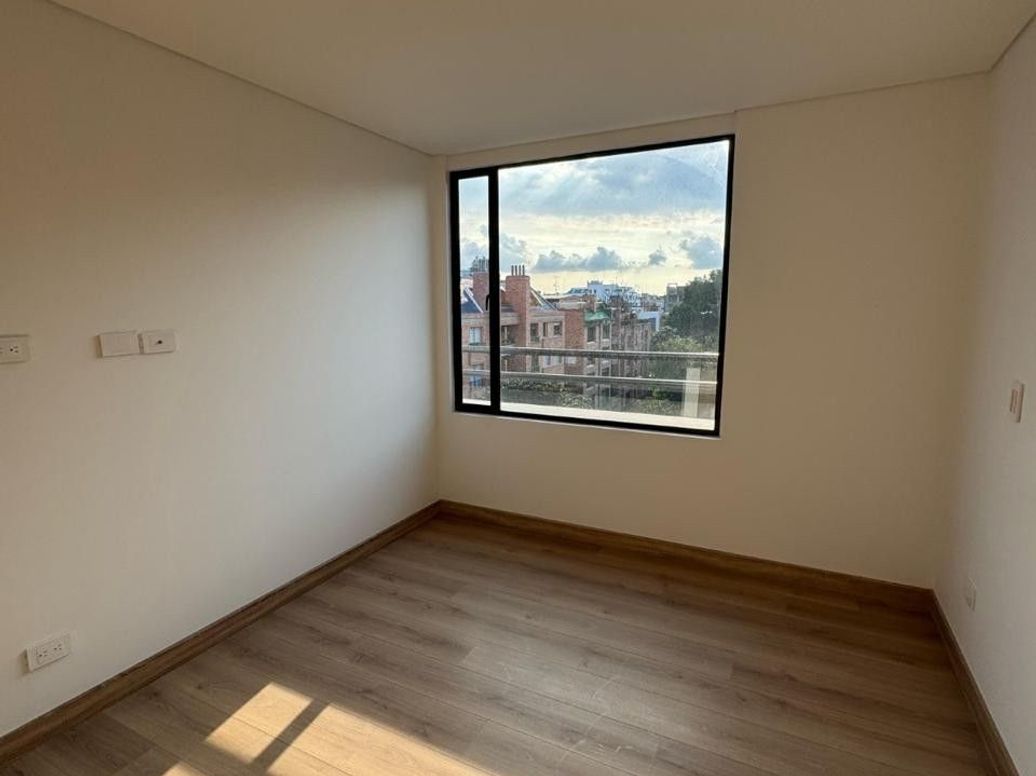 Apartamento de 3 alcobas en arriendo en Santa Barbara Occidental, Bogotá, 110 m² · foto 3 de 20