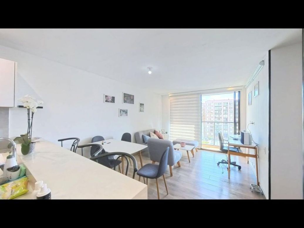Apartamento de 2 alcobas en venta en Mallorca, Bogotá, 55 m² · foto 2 de 20