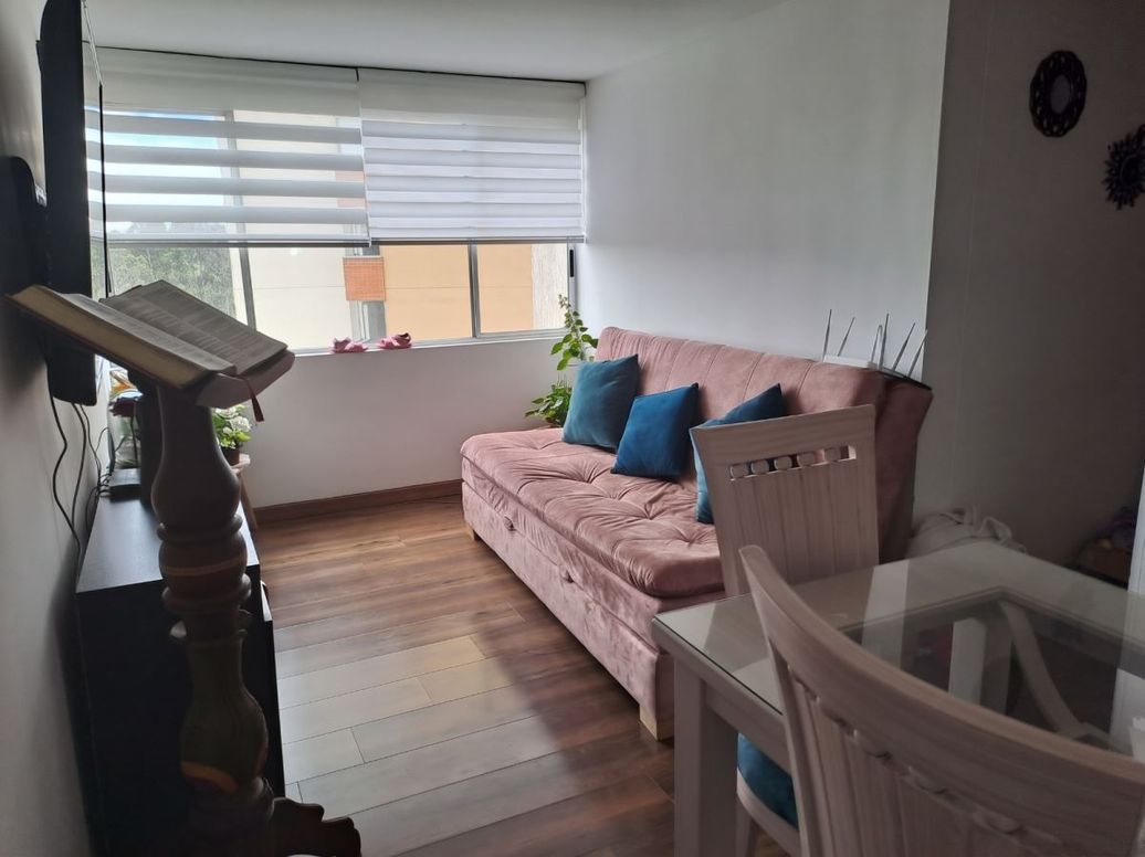 Apartamento de 3 alcobas en venta en Gran Granada, Bogotá, 55 m² · foto 3 de 17