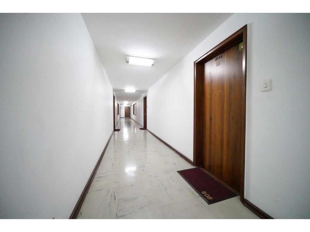Apartamento de 2 alcobas en venta en Centro Internacional, Bogotá, 165 m² · foto 9 de 20