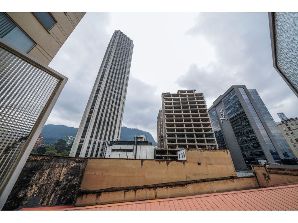Apartamento de 2 alcobas en venta en Centro Internacional, Bogotá, 165 m² · foto 4 de 20