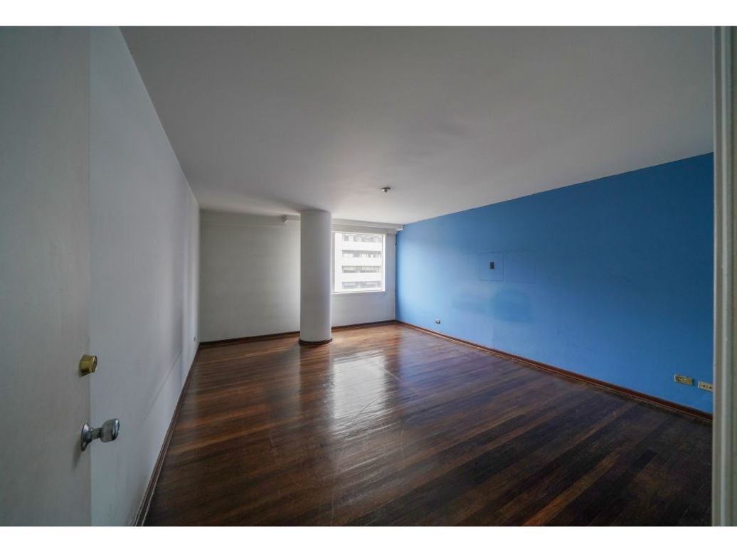 Apartamento de 2 alcobas en venta en Centro Internacional, Bogotá, 165 m² · foto 8 de 20