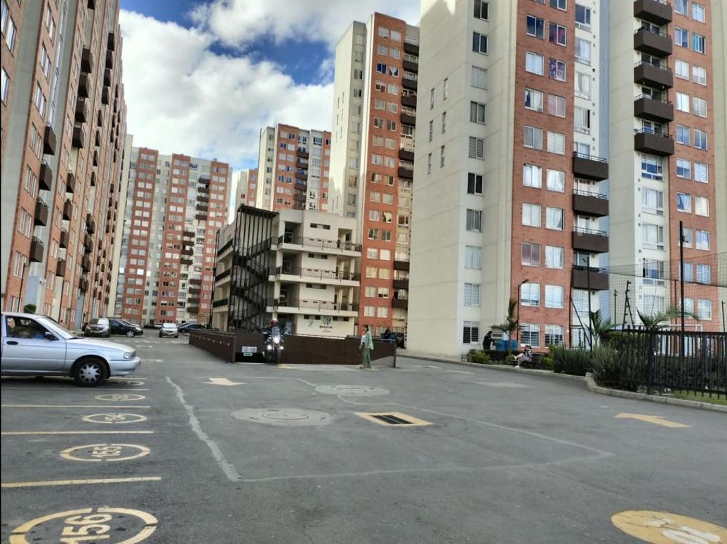 Apartamento de 3 alcobas en venta en Zona Franca, Bogotá, 47 m² · foto 18 de 20