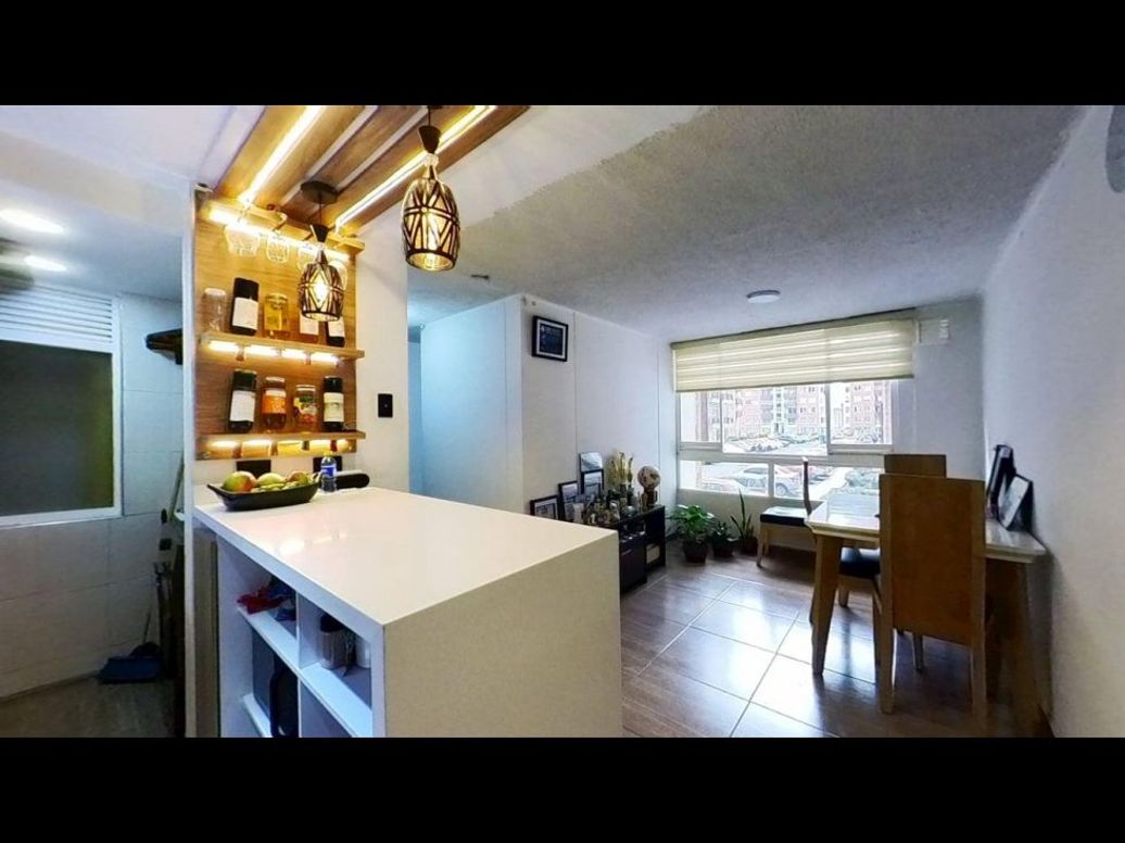 Apartamento de 3 alcobas en venta en Zona Franca, Bogotá, 47 m² · foto 2 de 20