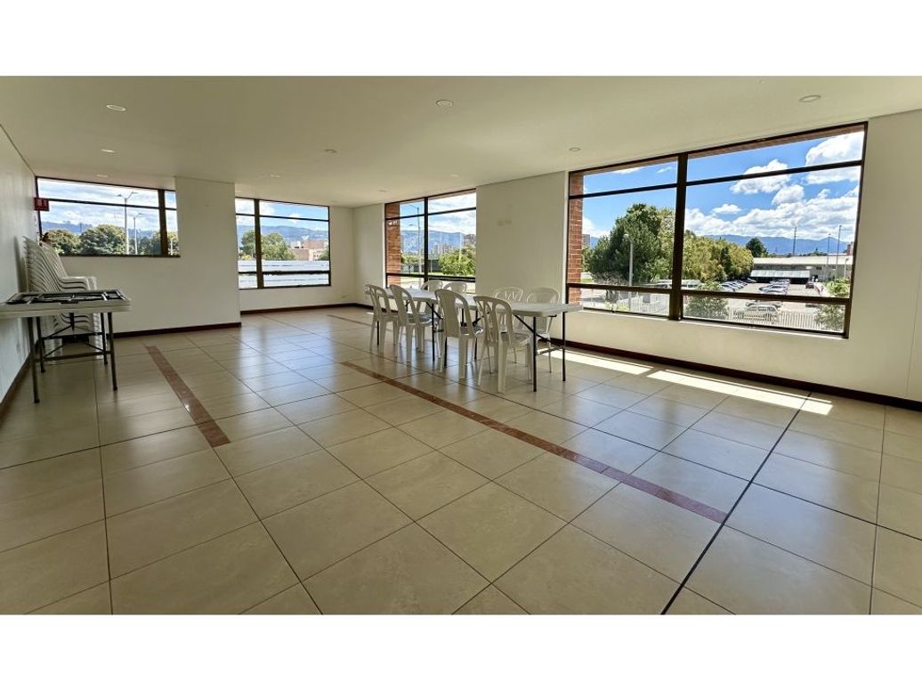 Apartamento de 4 alcobas en arriendo en San José De Bavaria, Bogotá, 109 m² · foto 14 de 20