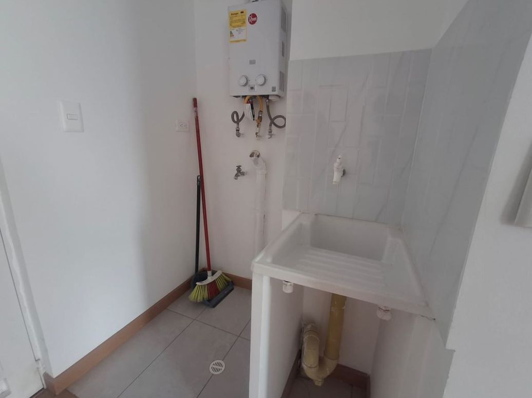 Apartamento de 1 alcoba en venta en La Pradera, Bogotá, 34 m² · foto 10 de 11