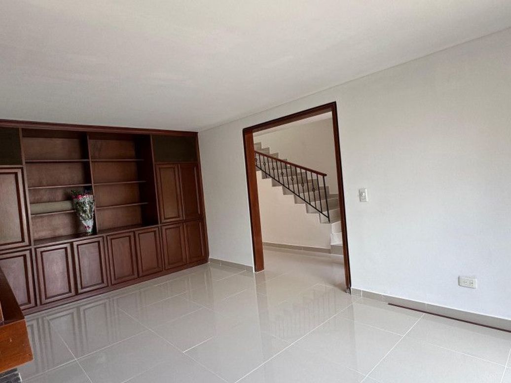 Casa de 4 alcobas en arriendo en Nuevo Contry, Bogotá, 213 m² · foto 4 de 20