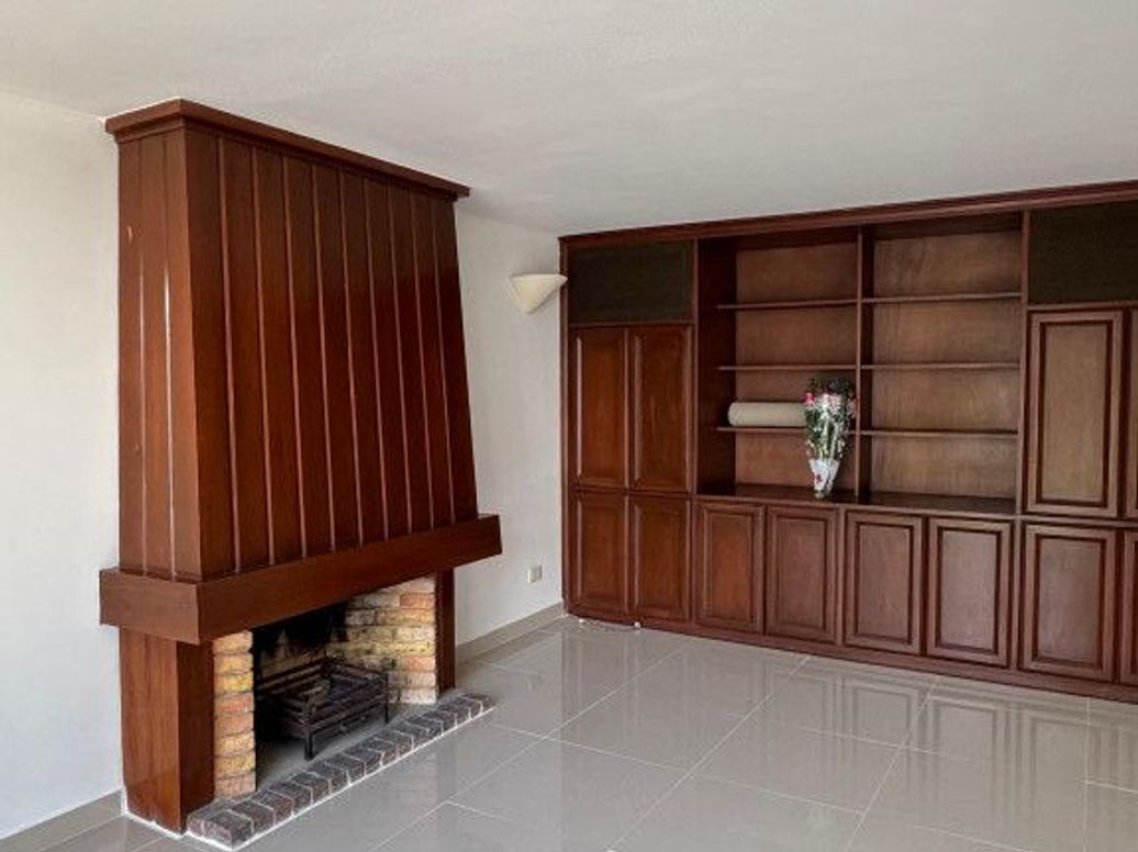 Casa de 4 alcobas en arriendo en Nuevo Contry, Bogotá, 213 m² · foto 2 de 20