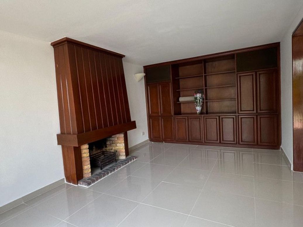 Casa de 4 alcobas en arriendo en Nuevo Contry, Bogotá, 213 m² · foto 5 de 20