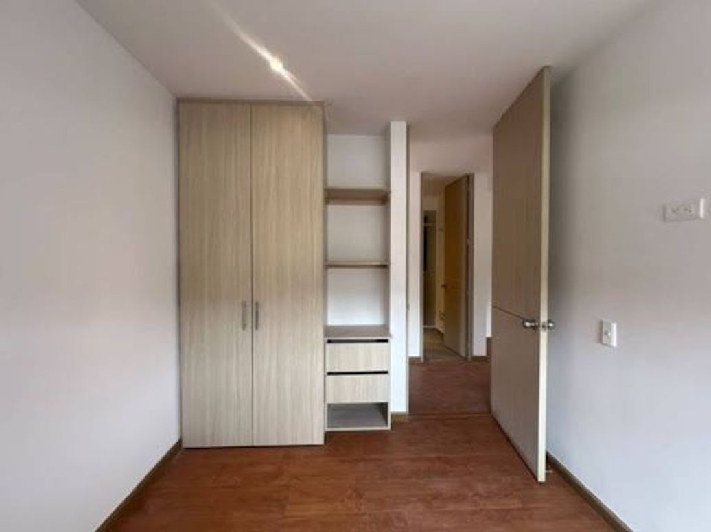 Apartamento de 2 alcobas en arriendo en El Redil, Bogotá, 53 m² · foto 7 de 12