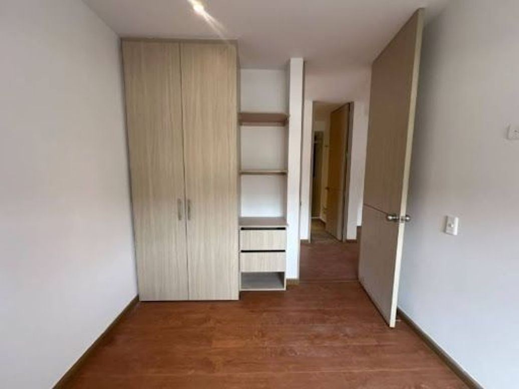 Apartamento de 2 alcobas en arriendo en El Redil, Bogotá, 53 m² · foto 10 de 12