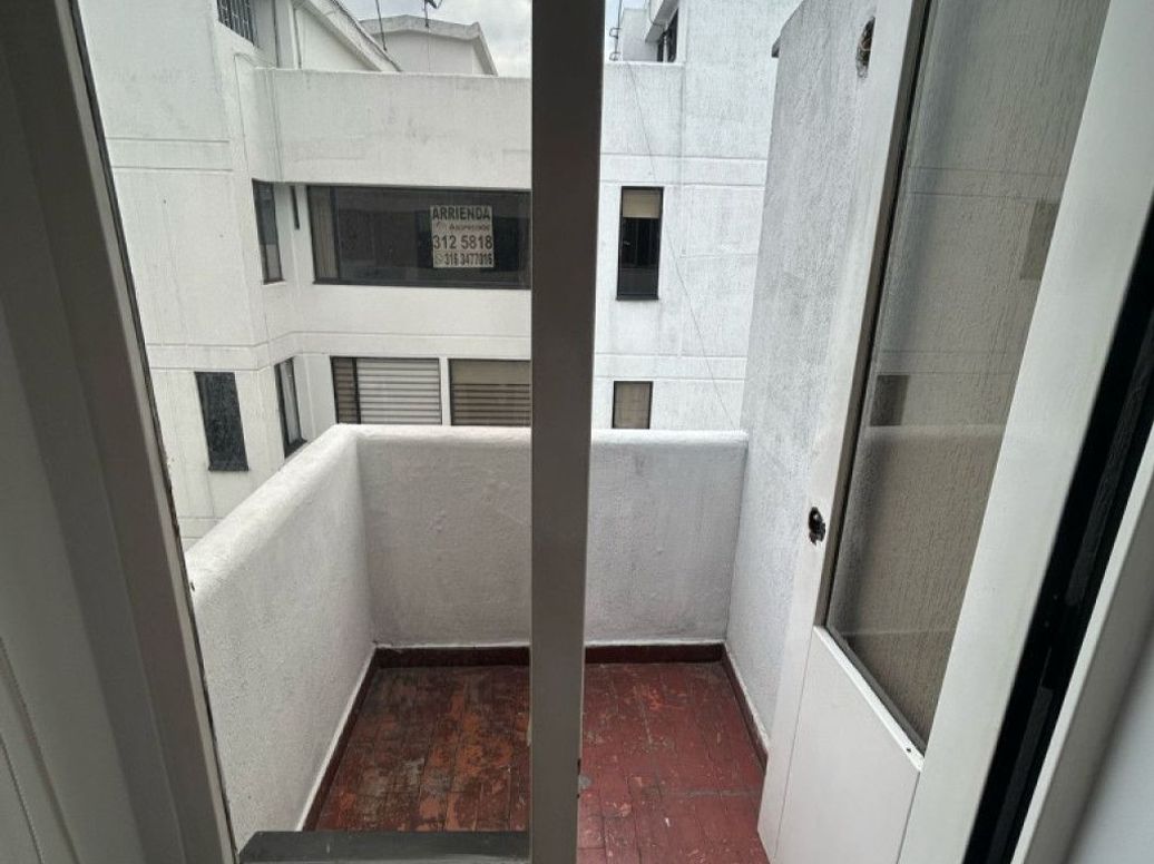 Apartamento de 1 alcoba en arriendo en Santa Barbara Central, Bogotá, 42 m² · foto 9 de 18