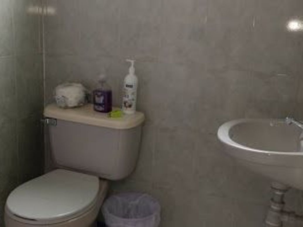 Casa de 5 alcobas en venta en Ciudad Jardín Sur, Bogotá, 243 m² · foto 8 de 20