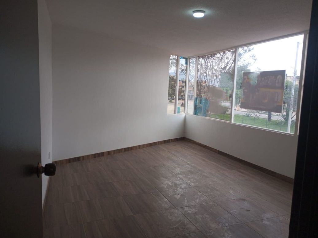 Casa de 4 alcobas en venta en Miraflores Kennedy, Bogotá, 356 m² · foto 11 de 20