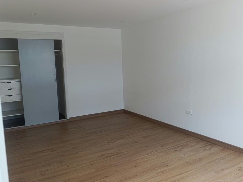 Apartamento de 3 alcobas en arriendo en San Felipe, Bogotá, 140 m² · foto 8 de 19