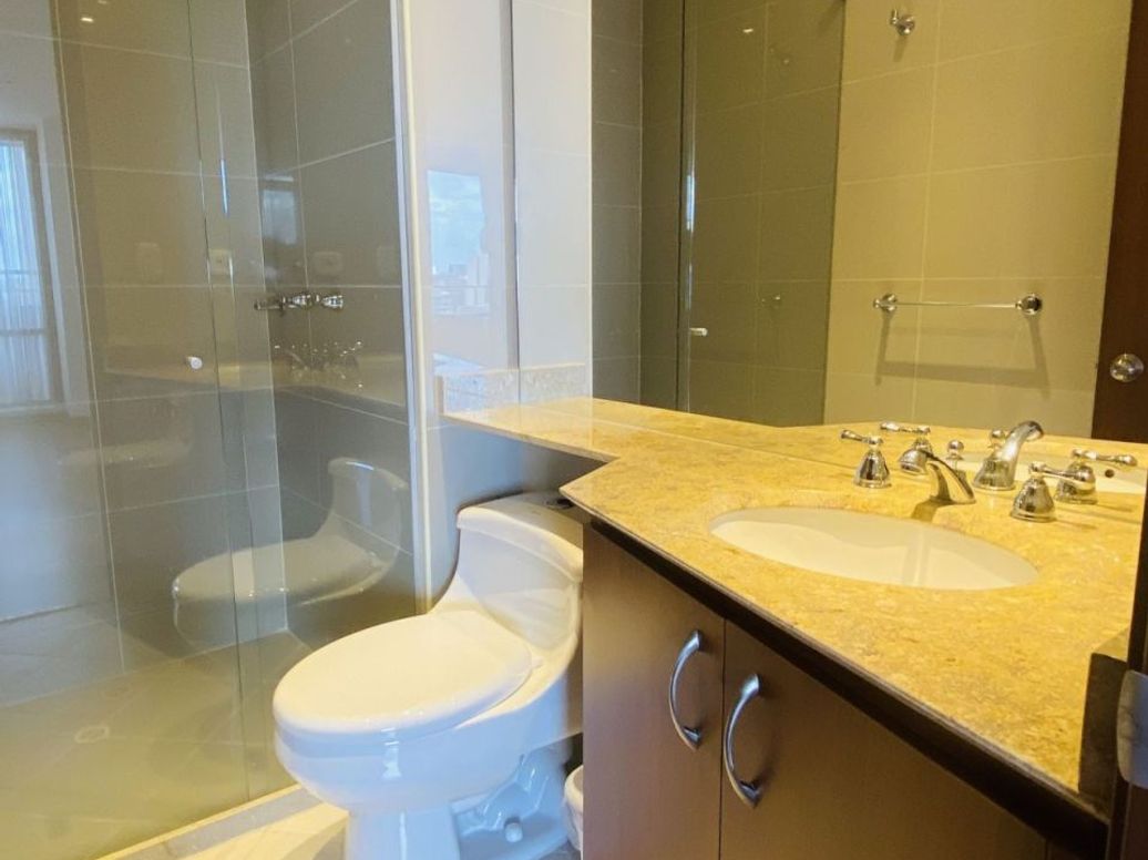 Apartamento de 3 alcobas en arriendo en Andes Norte, Bogotá, 111 m² · foto 19 de 20