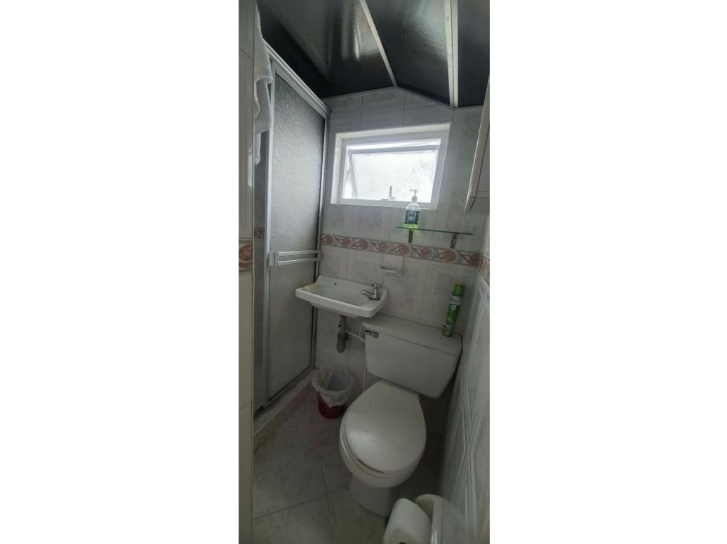 Casa de 5 alcobas en arriendo en Carabelas, Bogotá, 220 m² · foto 14 de 15