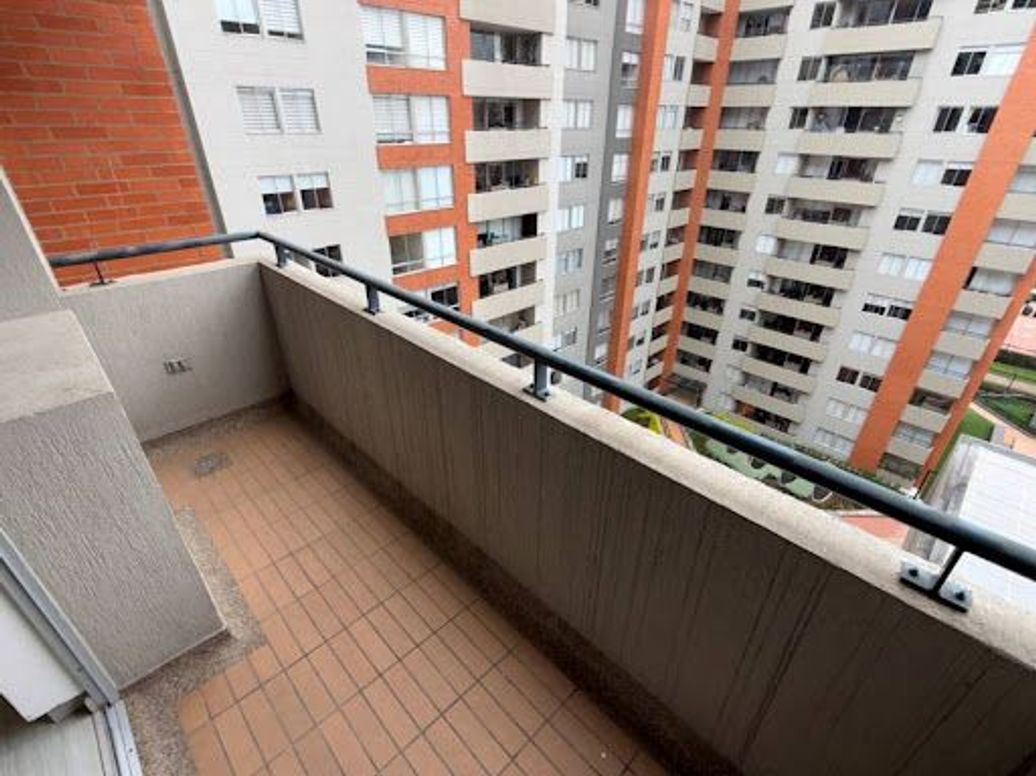 Apartamento de 2 alcobas en venta en La Felicidad, Bogotá, 62 m² · foto 12 de 20