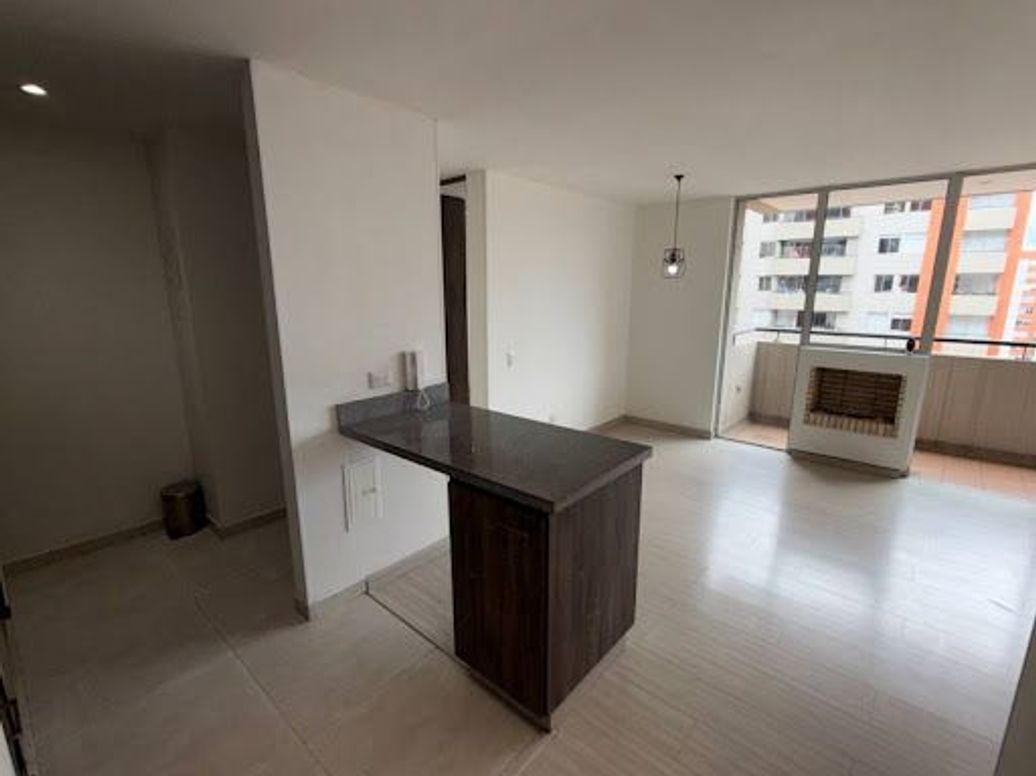 Apartamento de 2 alcobas en venta en La Felicidad, Bogotá, 62 m² · foto 2 de 20