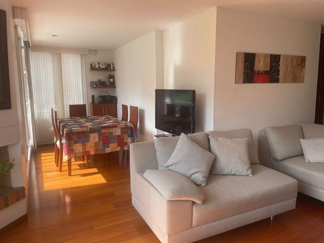 Apartamento de 3 alcobas en venta en Ub. Santa Coloma, Bogotá, 111 m² · foto 2 de 15