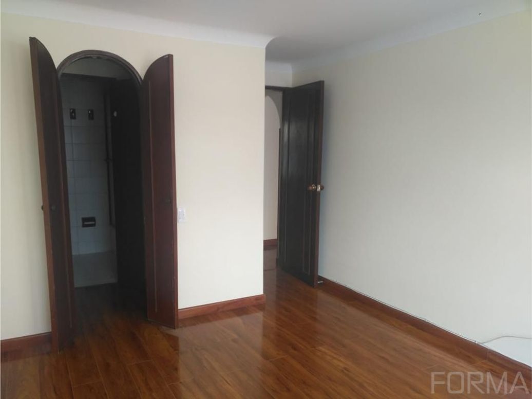 Apartamento de 2 alcobas en venta en Los Cedritos, Bogotá, 63 m² · foto 5 de 14