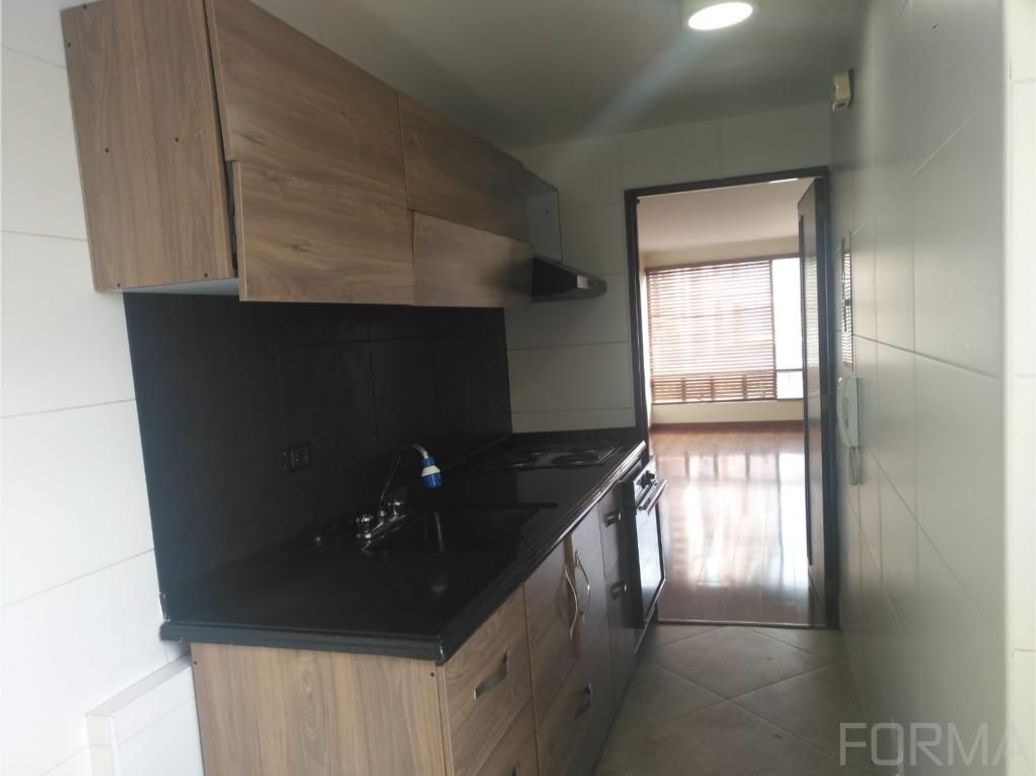 Apartamento de 2 alcobas en venta en Los Cedritos, Bogotá, 63 m² · foto 7 de 14