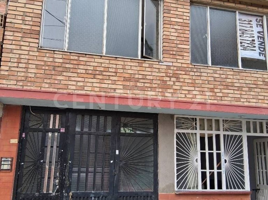 Casa de 8 alcobas en venta en Centro Usme, Bogotá, 92 m² · foto 2 de 20