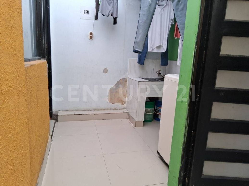 Casa de 8 alcobas en venta en Centro Usme, Bogotá, 92 m² · foto 12 de 20