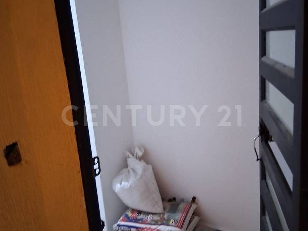 Casa de 8 alcobas en venta en Centro Usme, Bogotá, 92 m² · foto 15 de 20
