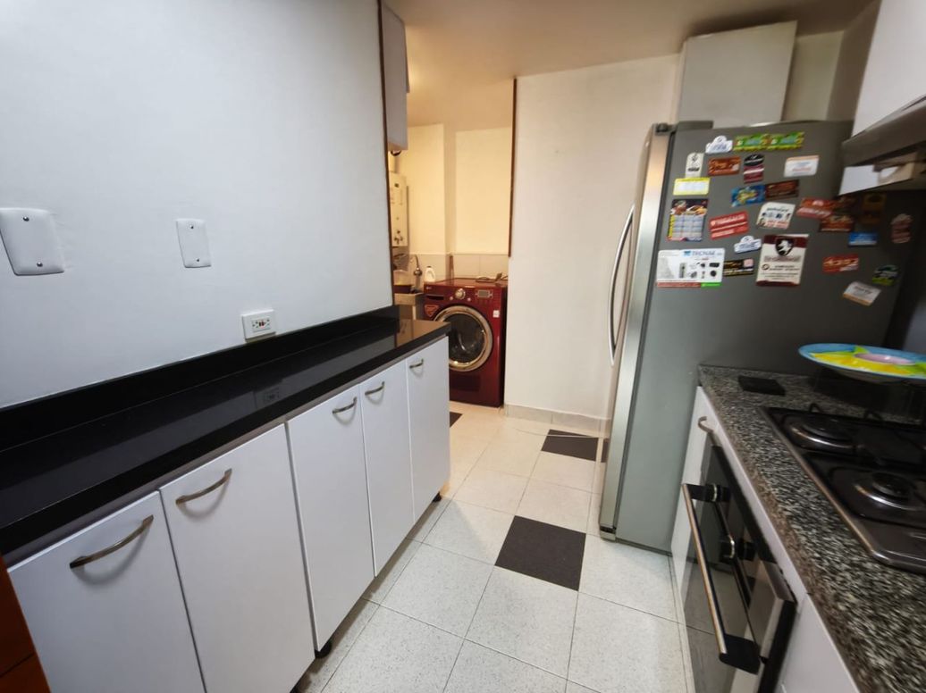 Apartamento de 3 alcobas en venta en La Felicidad, Bogotá, 90 m² · foto 7 de 19