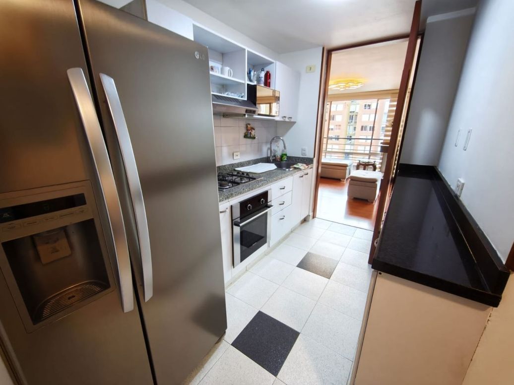 Apartamento de 3 alcobas en venta en La Felicidad, Bogotá, 90 m² · foto 4 de 19
