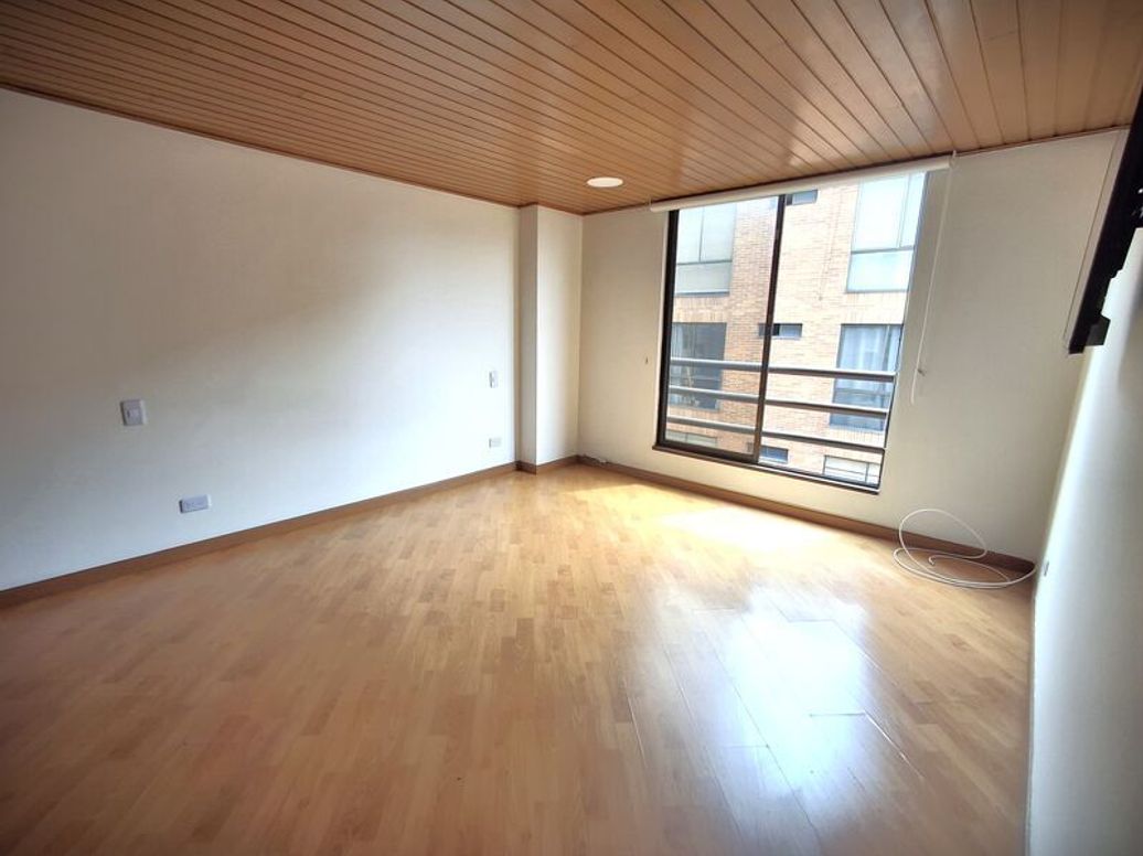 Apartamento de 1 alcoba en arriendo en Chicó Norte, Bogotá, 43 m² · foto 5 de 13