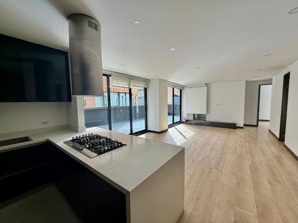 Apartamento de 3 alcobas en arriendo en Chico, Bogotá, 110 m² · foto 4 de 18