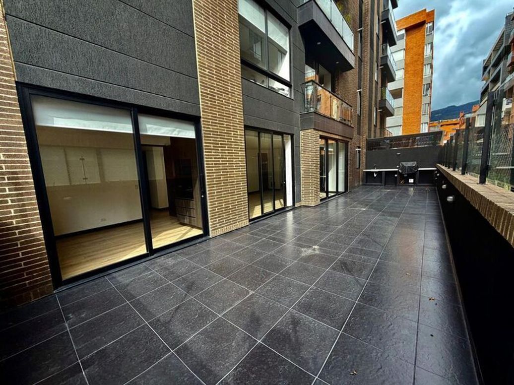 Apartamento de 3 alcobas en arriendo en Chico, Bogotá, 110 m² · foto 2 de 18