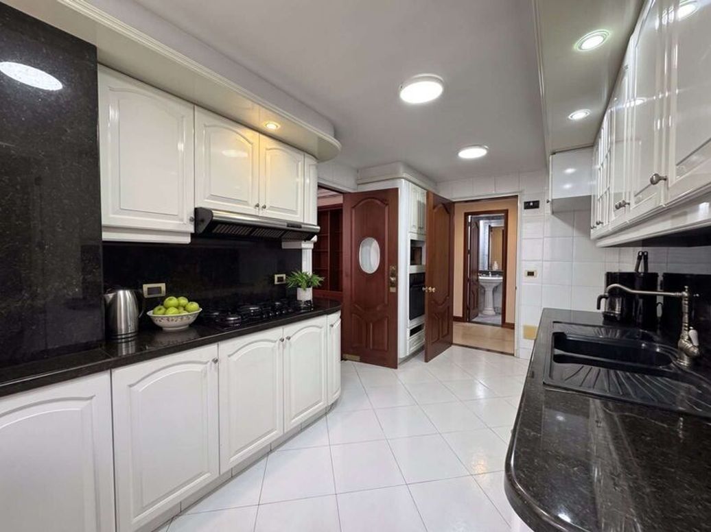 Apartamento de 2 alcobas en arriendo en San Patricio, Bogotá, 165 m² · foto 6 de 17
