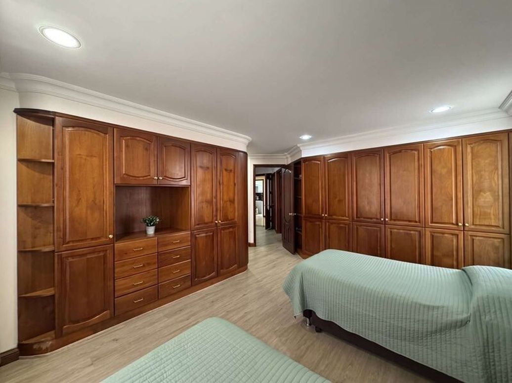 Apartamento de 2 alcobas en arriendo en San Patricio, Bogotá, 165 m² · foto 8 de 17