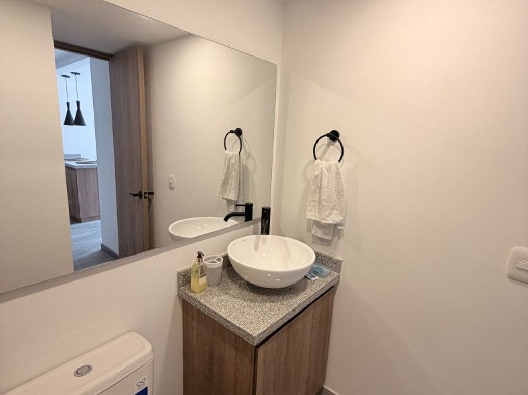 Apartaestudio en arriendo en Santa Barbara, Bogotá, 32 m² · foto 8 de 10