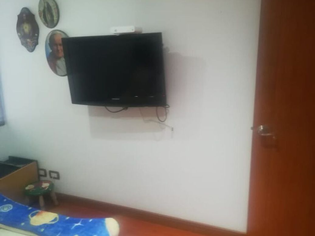 Apartamento de 3 alcobas en venta en Los Cedritos, Bogotá, 101 m² · foto 5 de 20