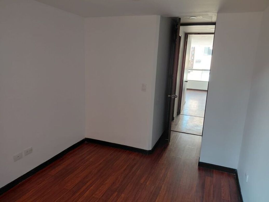 Apartamento de 2 alcobas en venta en Bella Suiza, Bogotá, 66 m² · foto 8 de 20